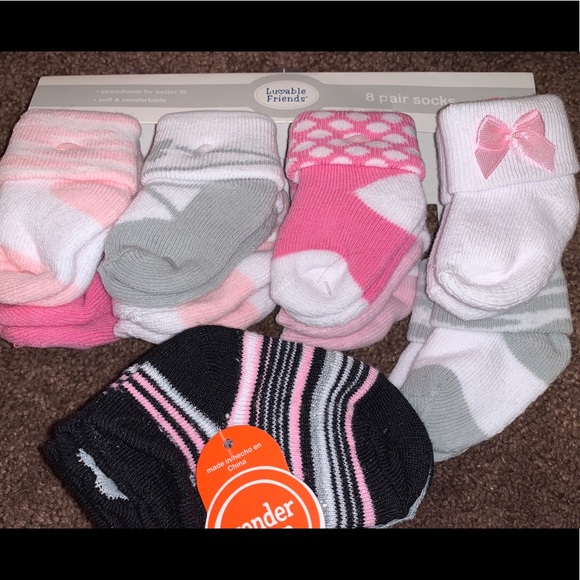 Luvable Friends Other - NEW Baby girl socks! 14 pairs! 👶